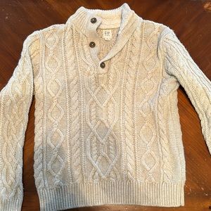 Gap boys size XXL (14/16) sweater.